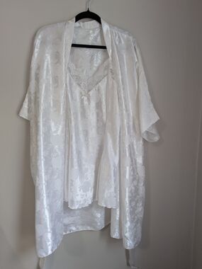 White Satin Floral Robe and Chemise Set - Elegant Women’s Intimates